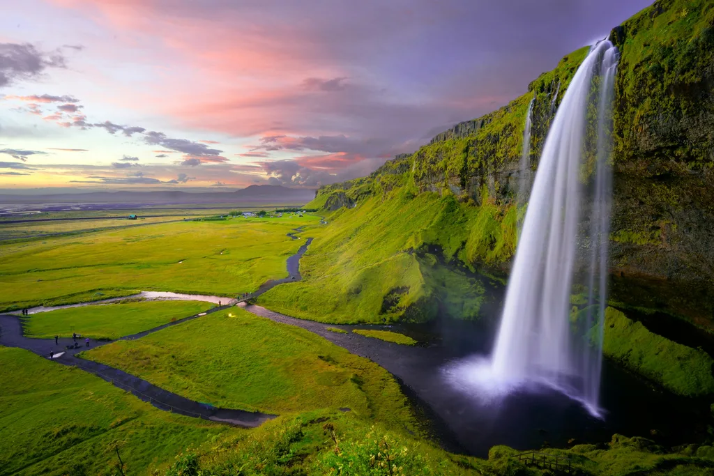 Iceland Midnight Sun Photo Tour – Iceland photography tour photo 2